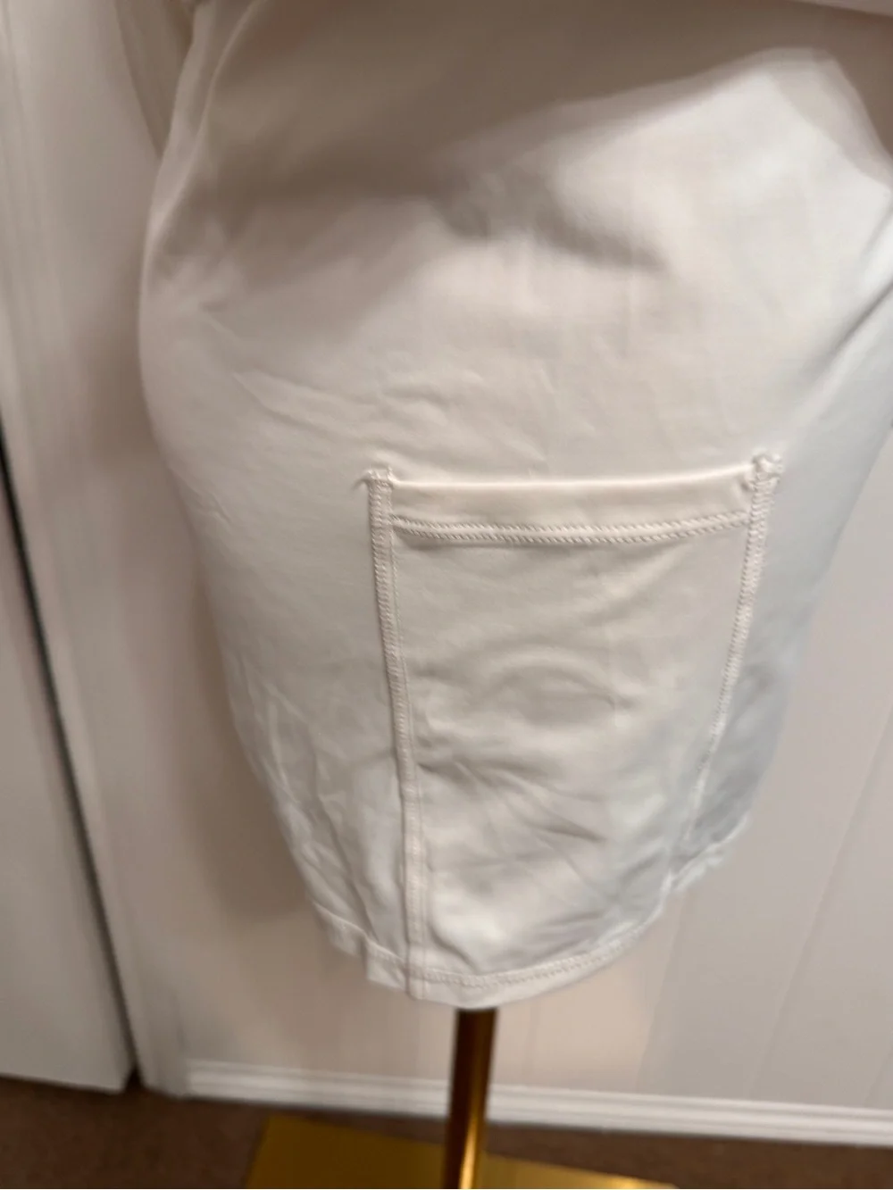 ANTONIO MELANI White Scoop Neck Mini Skirt Dress